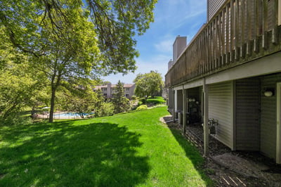 2666 Mackubin St, Roseville, MN
