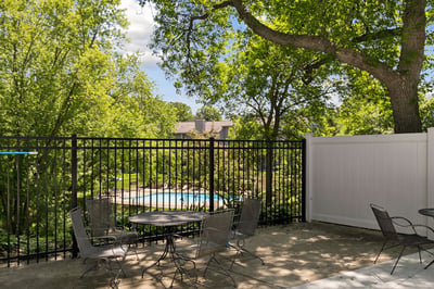 2666 Mackubin St, Roseville, MN