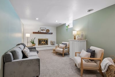 5358 Altura Rd NE, Fridley, MN