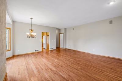 4020 Kindred Way, Lake Elmo, MN
