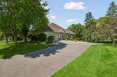 4020 Kindred Way, Lake Elmo, MN