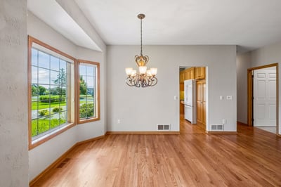 4020 Kindred Way, Lake Elmo, MN
