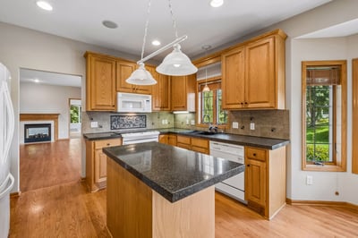4020 Kindred Way, Lake Elmo, MN