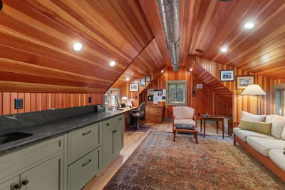24 Wisteria Drive, Dover, NH