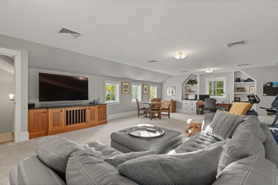 24 Wisteria Drive, Dover, NH