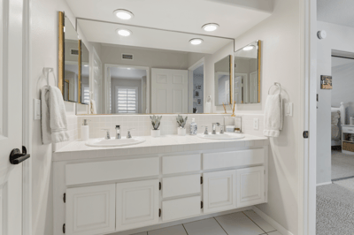2225 Kirsten Lee Dr, Westlake Village, CA
