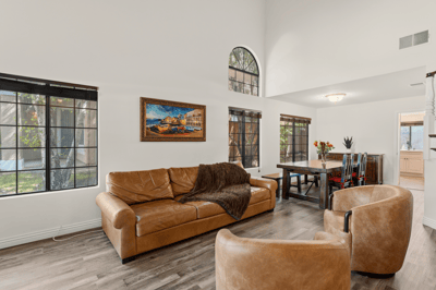3806 Lost Springs Dr, Calabasas, CA