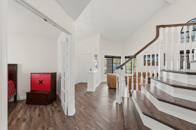 3806 Lost Springs Dr, Calabasas, CA