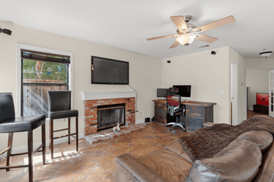 3806 Lost Springs Dr, Calabasas, CA