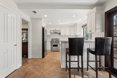 3806 Lost Springs Dr, Calabasas, CA