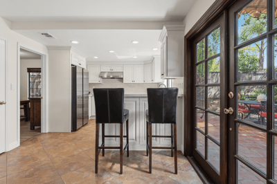 3806 Lost Springs Dr, Calabasas, CA