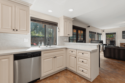 3806 Lost Springs Dr, Calabasas, CA