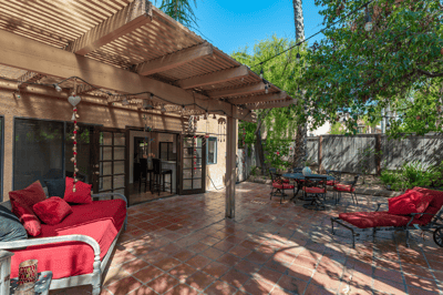 3806 Lost Springs Dr, Calabasas, CA