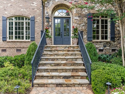 5910 Saint John Lane, Charlotte, NC