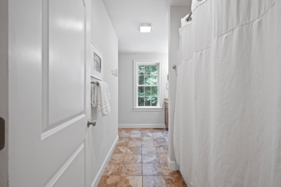 27 Colonel Wilkins Rd, Amherst, NH