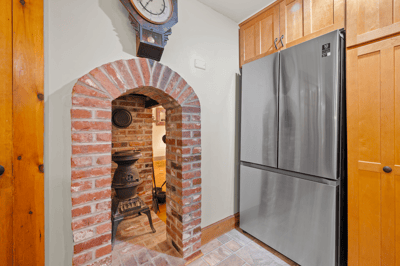 9 Checkerberry Ln, Bedford, NH
