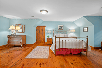 9 Checkerberry Ln, Bedford, NH