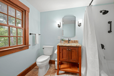 9 Checkerberry Ln, Bedford, NH