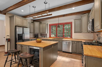 1766 Ashley Dr, Westminster, MD