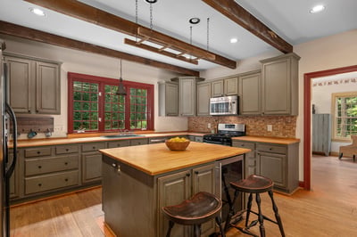1766 Ashley Dr, Westminster, MD