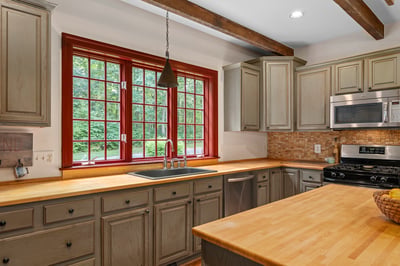 1766 Ashley Dr, Westminster, MD