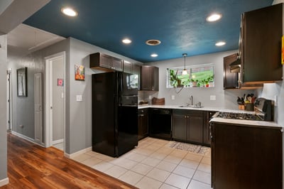 5946 Poketa Road, Verona, PA