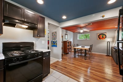 5946 Poketa Road, Verona, PA