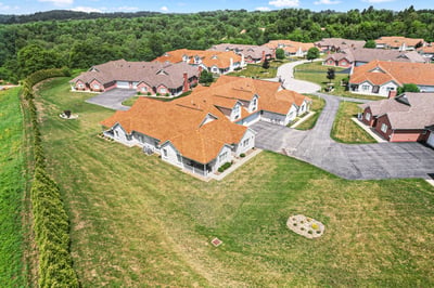 502 Stonecliff Ln, Butler, PA