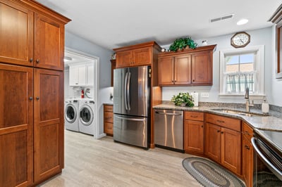 502 Stonecliff Ln, Butler, PA