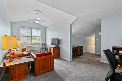 502 Stonecliff Ln, Butler, PA
