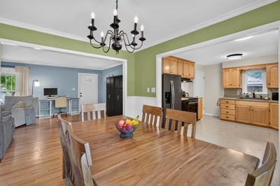 2209 Hillside Ave., West Des Moines, IA