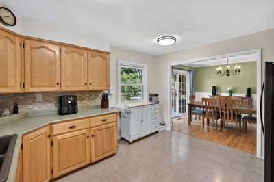 2209 Hillside Ave., West Des Moines, IA