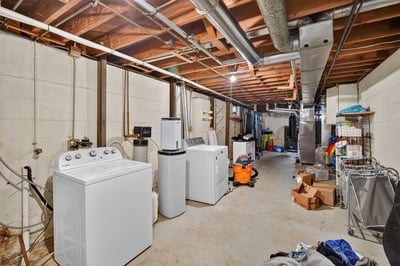 2209 Hillside Ave., West Des Moines, IA