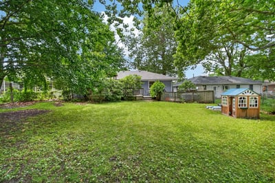 2209 Hillside Ave., West Des Moines, IA