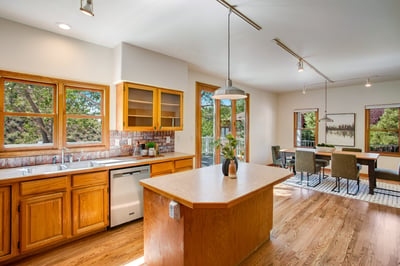 9 Eagle Nest Lane, Lyons, CO
