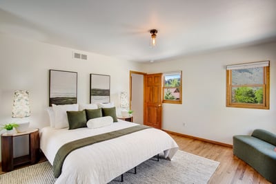 9 Eagle Nest Lane, Lyons, CO