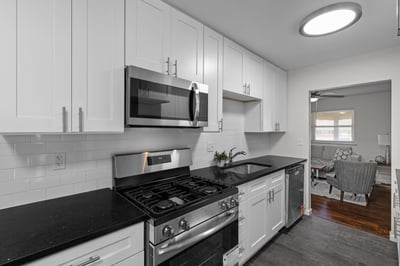 11118 Alan Shepard Dr, Maryland Heights, MO