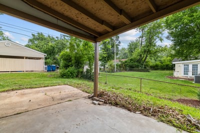 11118 Alan Shepard Dr, Maryland Heights, MO