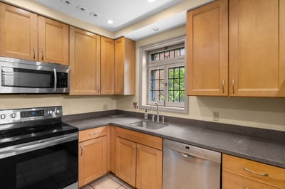 7332 Country Club DR, Saint Louis, MO