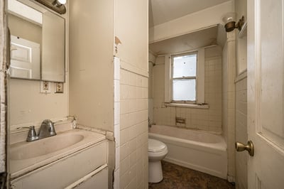 817 Abston Ave, Ferguson, MO