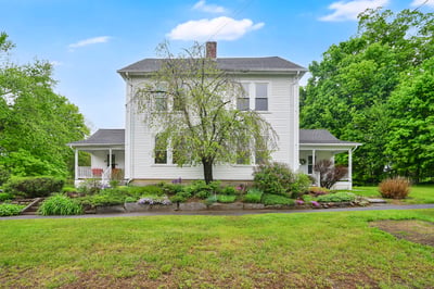 224 College Highway, Southampton, MA