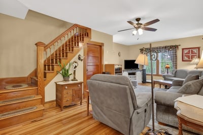 224 College Highway, Southampton, MA