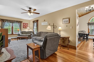 224 College Highway, Southampton, MA