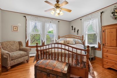 224 College Highway, Southampton, MA