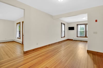 224 College Highway, Southampton, MA