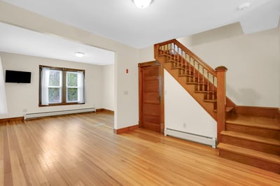 224 College Highway, Southampton, MA