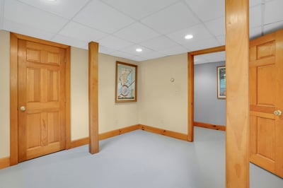 224 College Highway, Southampton, MA