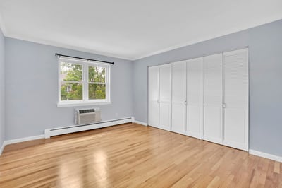 272 Regency Park Dr, Agawam, MA