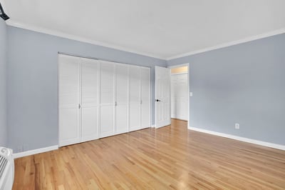 272 Regency Park Dr, Agawam, MA