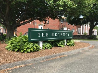 272 Regency Park Dr, Agawam, MA